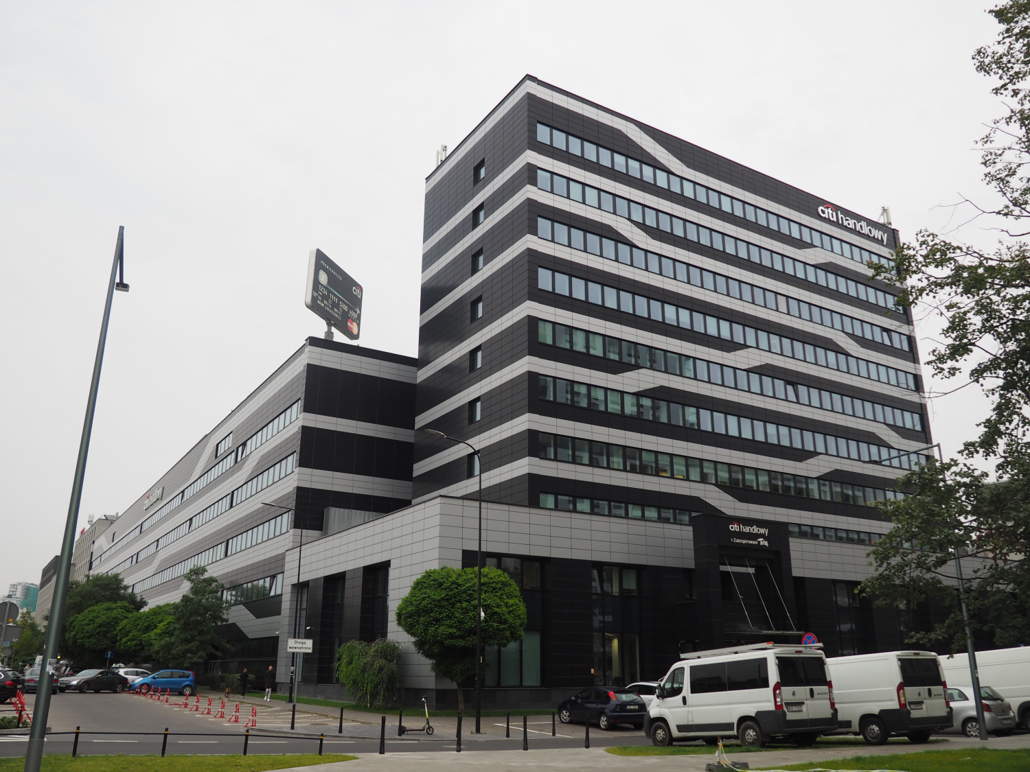 Zdjęcie architektury budynku Centrala Banku Handlowego SA (obecnie Banku Citi Handlowy SA)